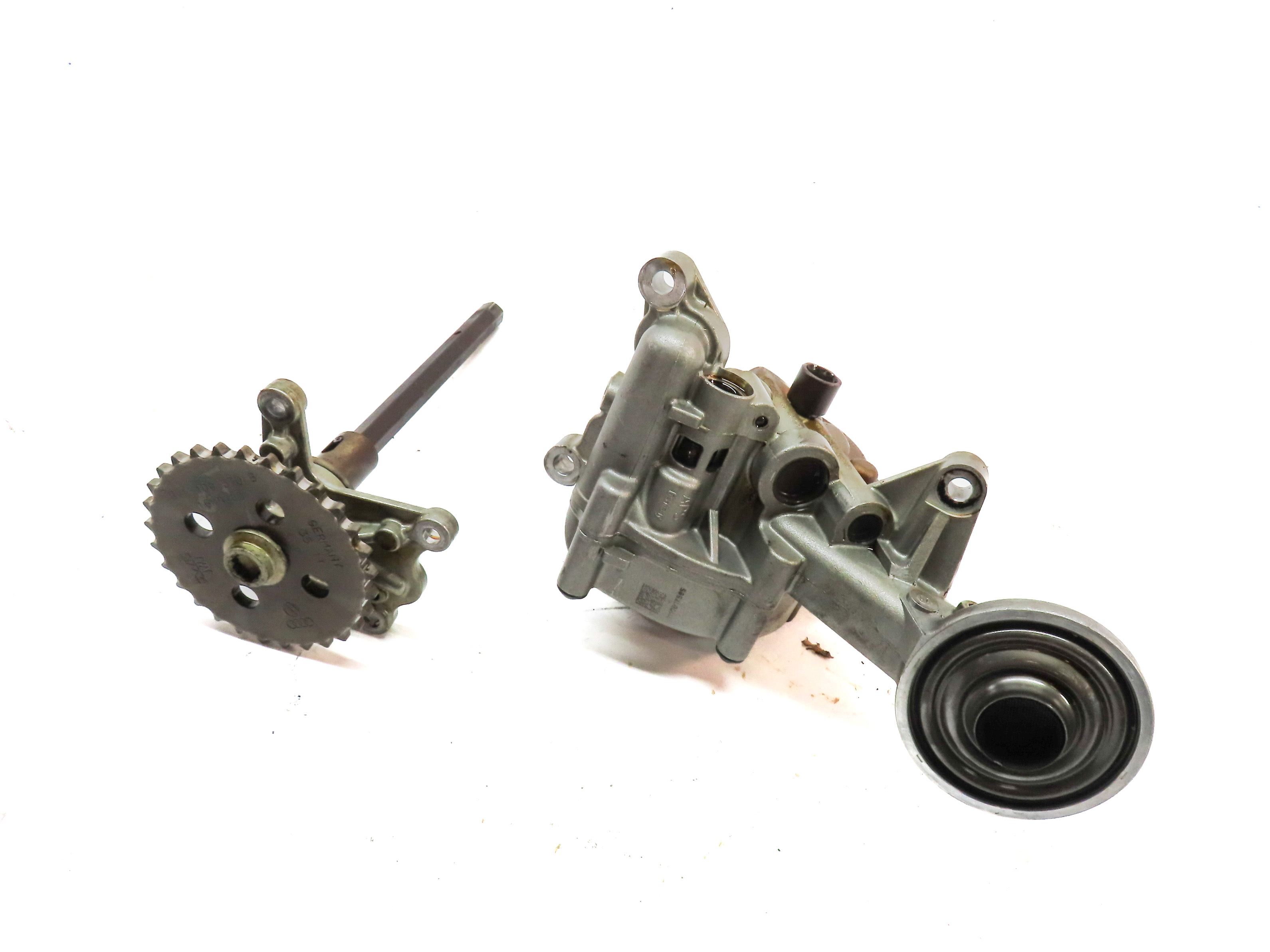 2012 AUDI Q5 (B8 8R) 3.2L (CALB) ENGINE OIL PUMP (MECHANICAL) w/ PICKUP TUBE — exact item pictured